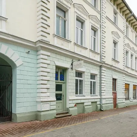 Old Town Apartment *